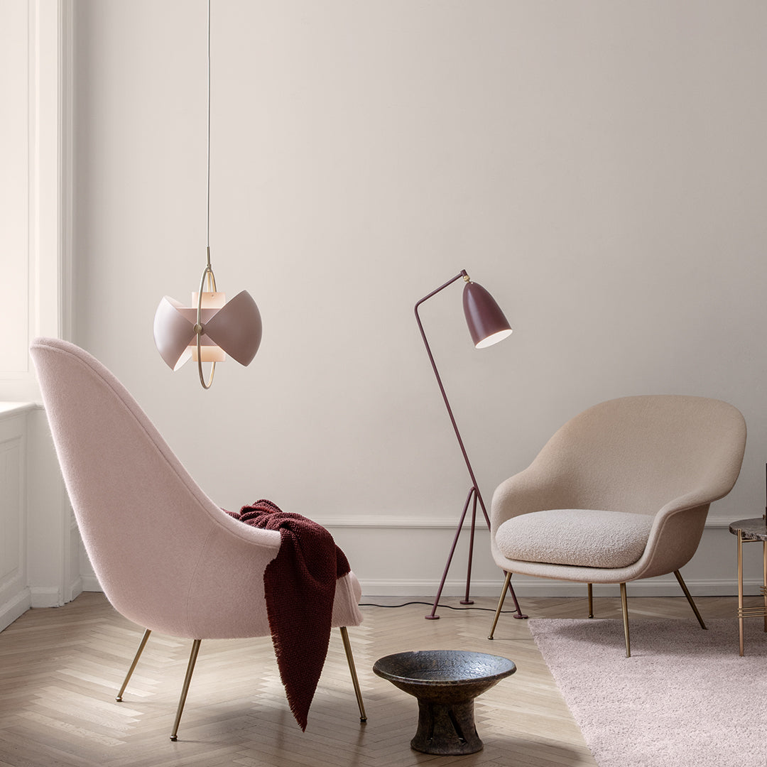 Bat Lounge Chair - Low Back - Conic Base