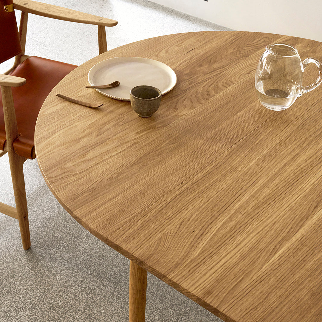 BM0121 Dining Table