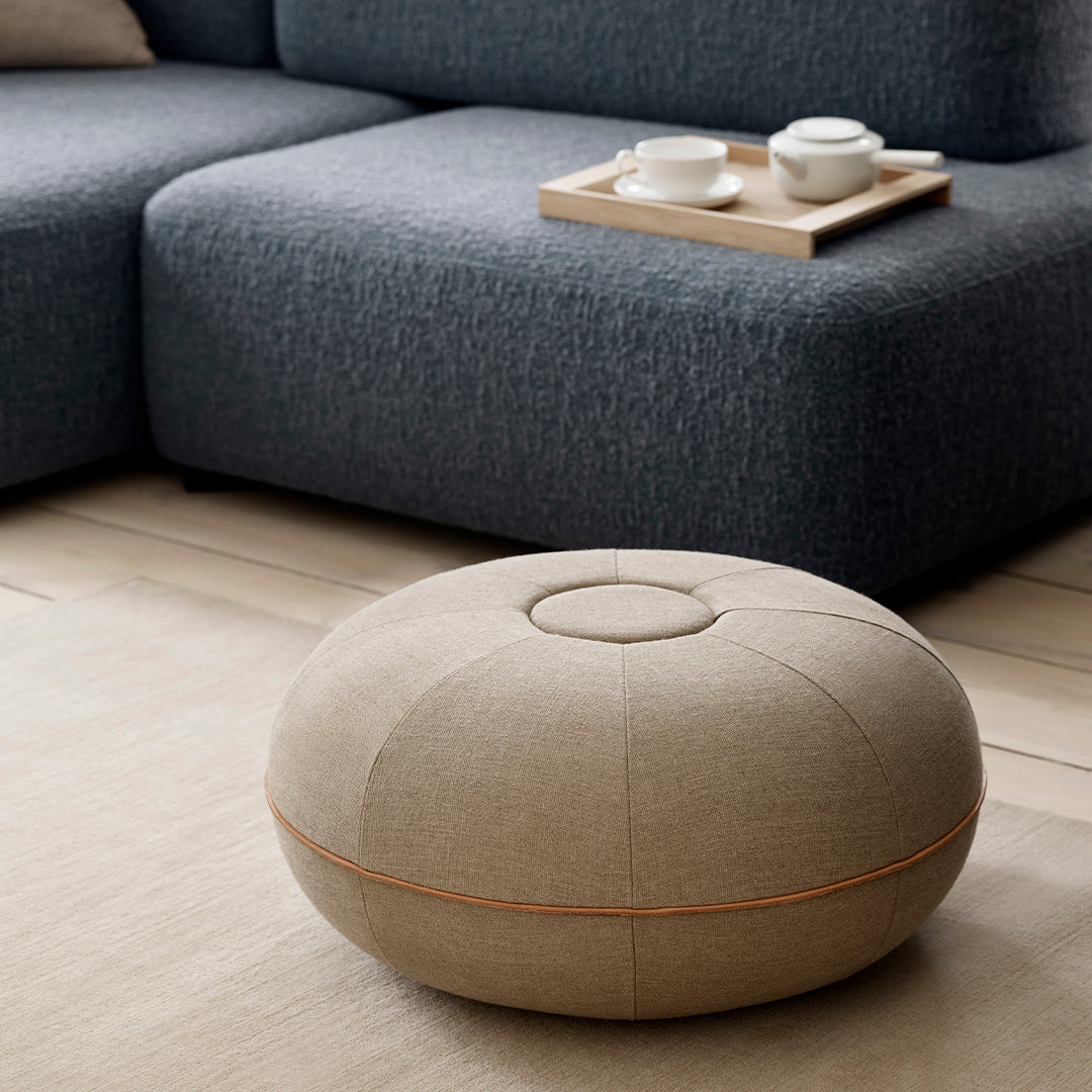 Fritz Hansen/フリッツハンセン　プフ　オットマン Pouf – Danish Design Store