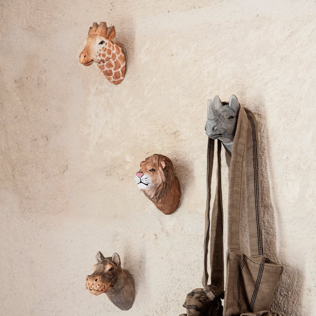 アン・ラインハート 動物 ハンガー アンティーク インテリア 木製 8本 セット Animal Hand-Carved Hook – Danish Design Store