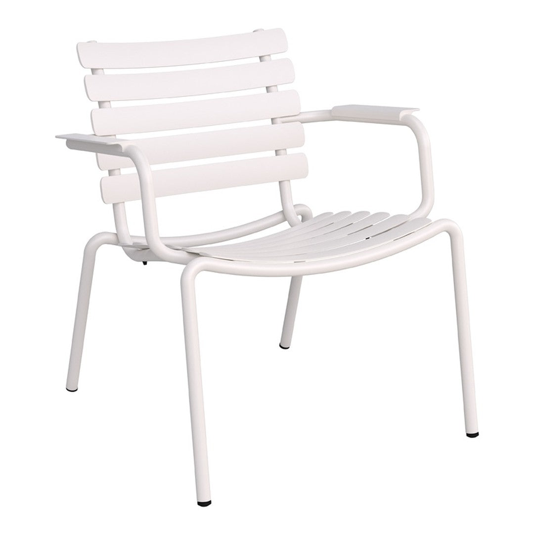 White slatted lounge chair with a sleek, minimalist design and sturdy metal frame. Perfect for modern outdoor spaces.