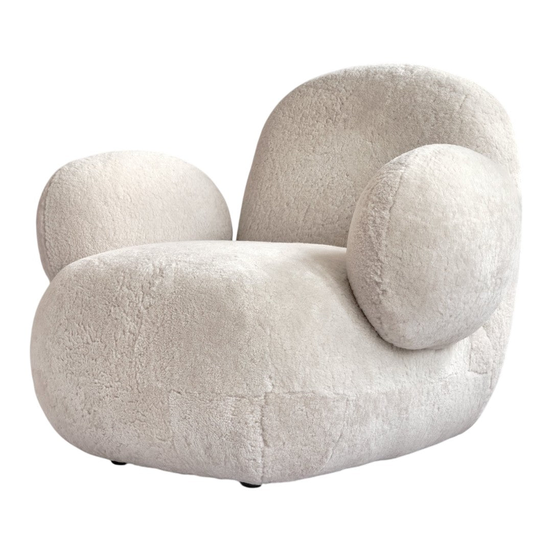 Toe Lounge Chair w/ Arms