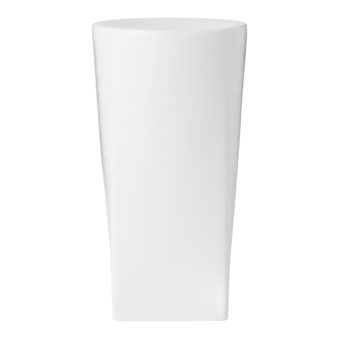 Sleek white vase with a smooth, minimal design, perfect for modern decor. No patterns, just elegant simplicity.