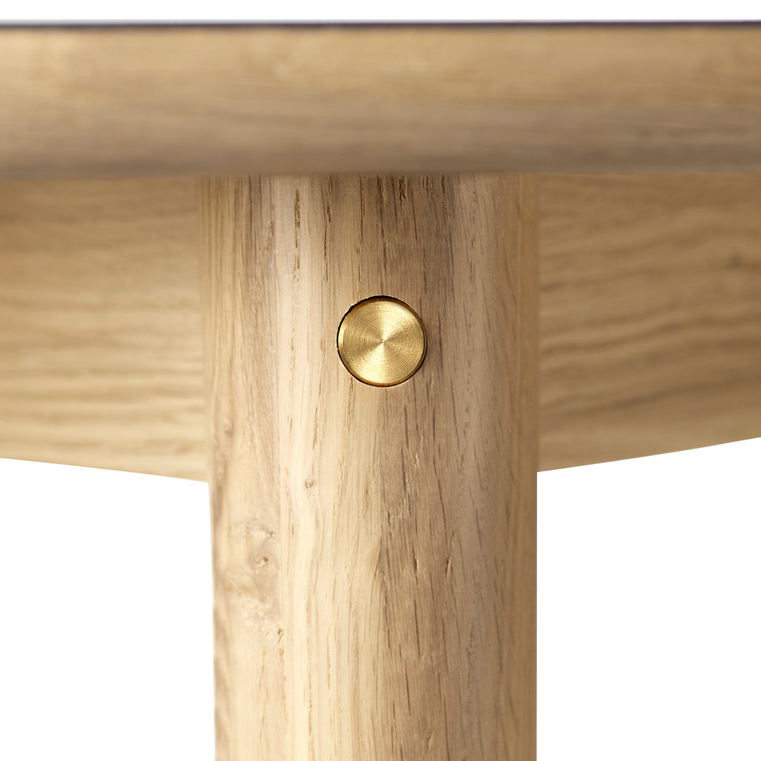 C62 Bjork Round Dining Table – Danish Design Store