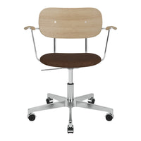 Wooden backrest, brown fabric seat, chrome base, minimalist design with rolling wheels, suitable for modern decor.