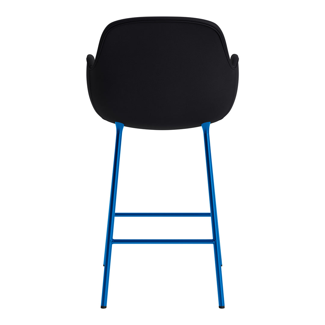 Black chair with a sleek design and vibrant blue legs, showcasing a modern and stylish pattern.