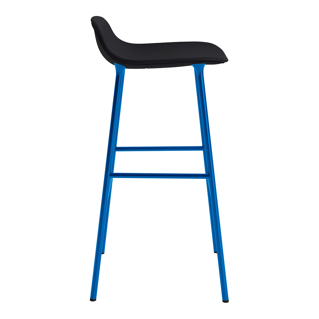 Black seat with vibrant blue legs; sleek, modern bar stool design. Perfect for contemporary spaces.