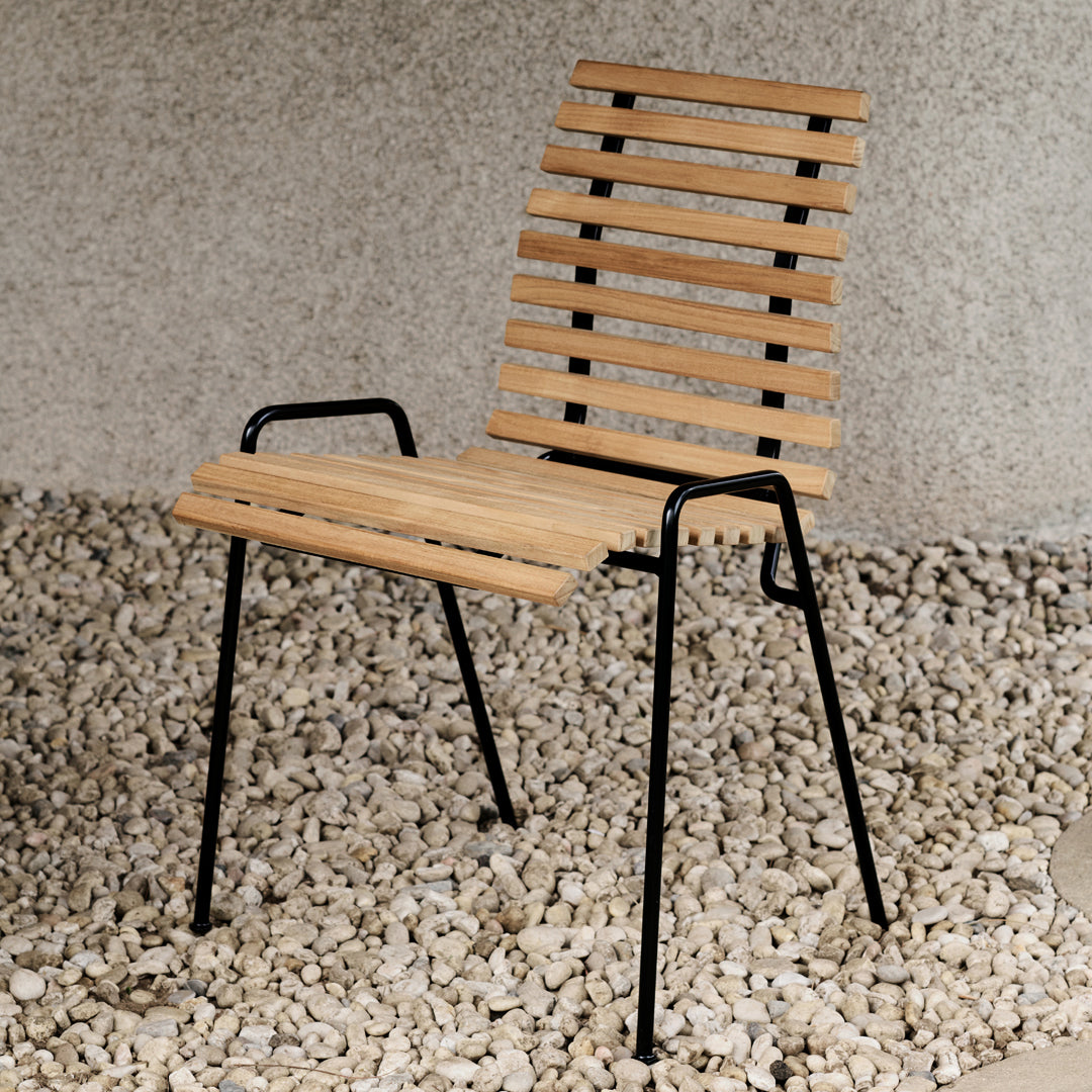 Natural wood slats with a minimalist design, paired with sleek black metal legs. Perfect for modern decor.