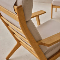 CH291 Lounge Chair
