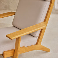 CH291 Lounge Chair