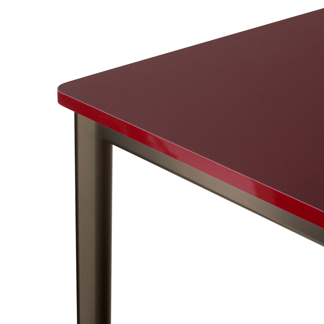 Drip HW114 Bar Table