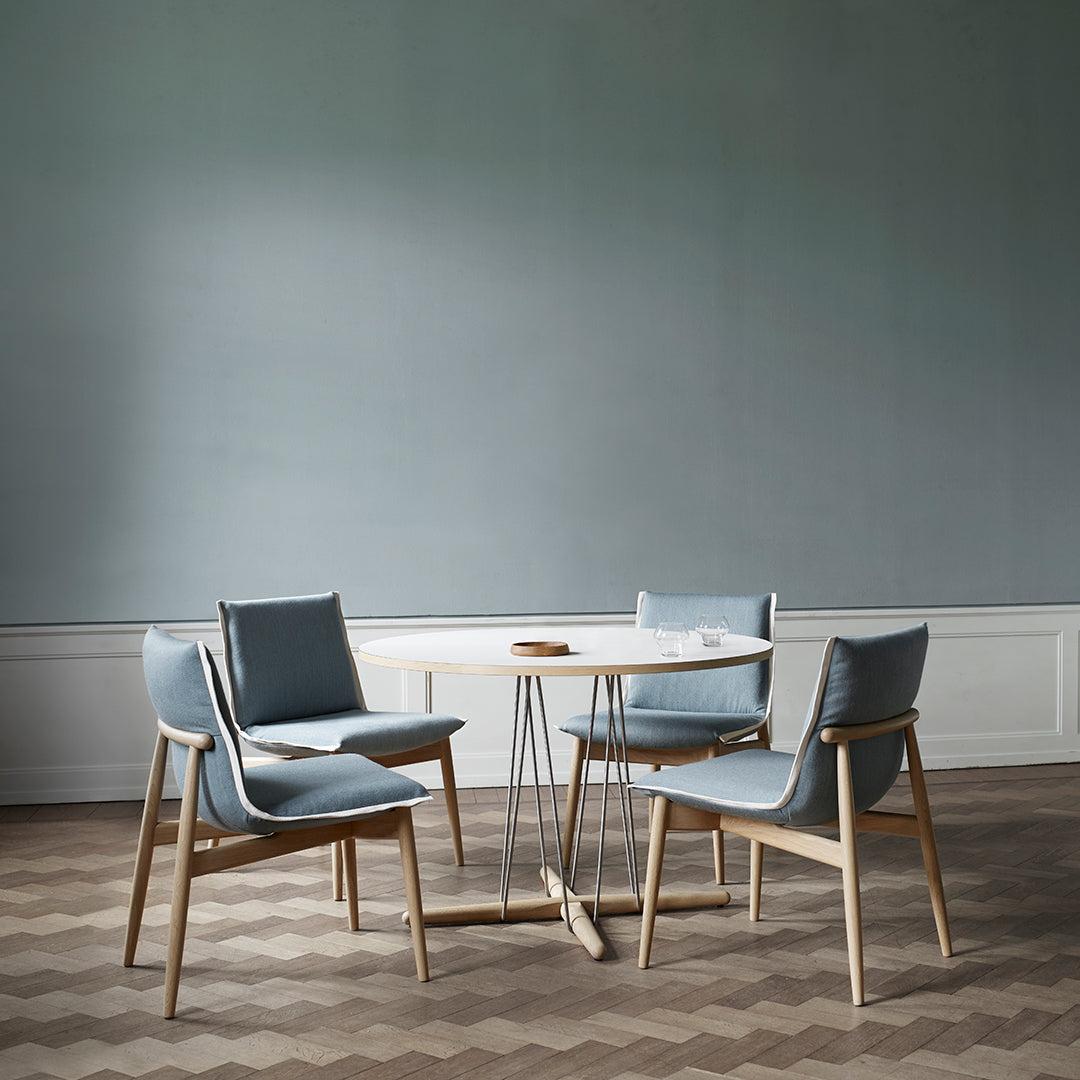 E020 Embrace Table – Danish Design Store