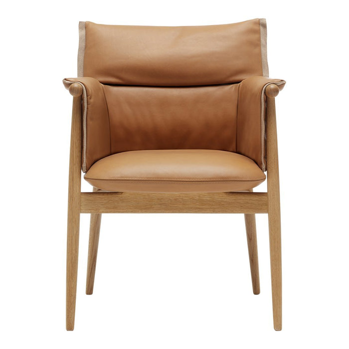 Carl Hansen | E005 Embrace Armchair - White oiled oak - Carl Hansen – 301 Thor Leather (100% Semi-Aniline Leather)E005 Embrace Armchair