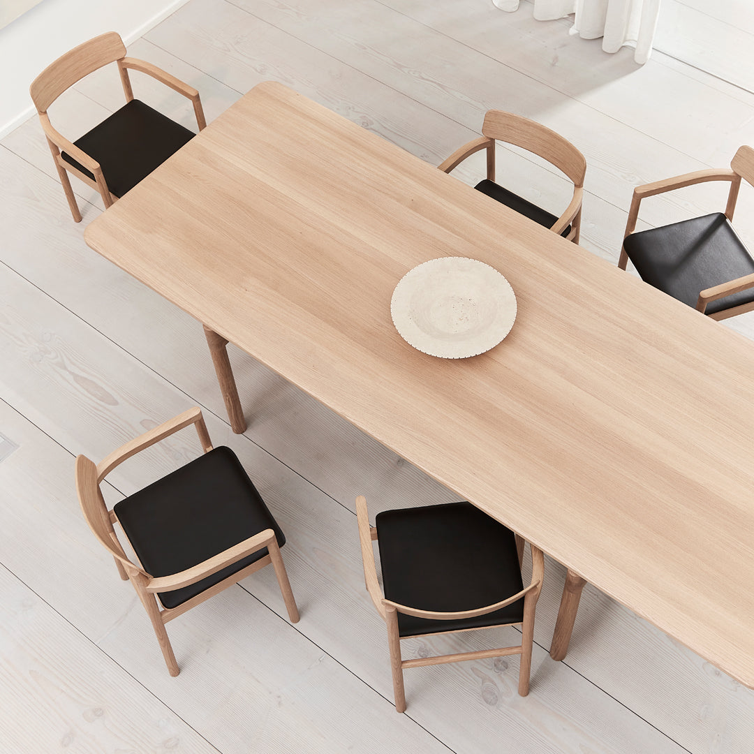 Table Post Design Fredericia Furniture Post Dining Table by Cecilie Manz | Danish Design ...