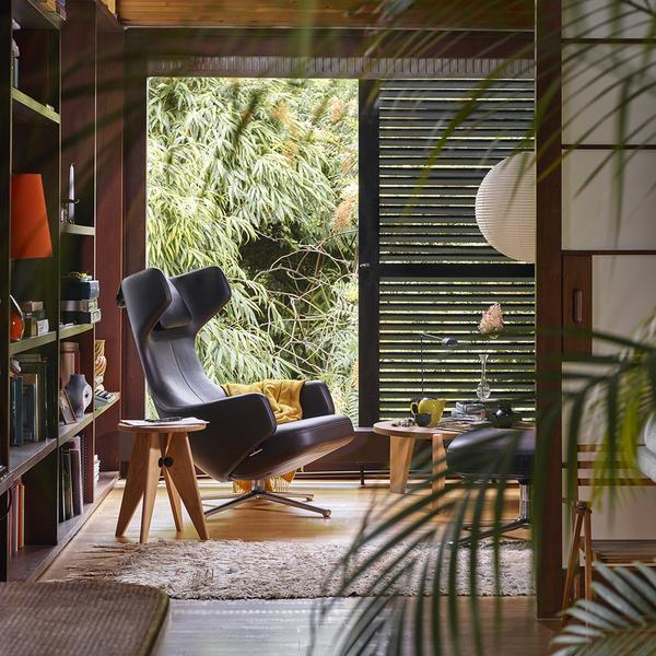 Vitra Grand Repos Chair by Antonio Citterio | Danish Design Store