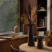 “Set of two modern ceramic vases, featuring matte black and grey tones with an elegant, minimalist design.”