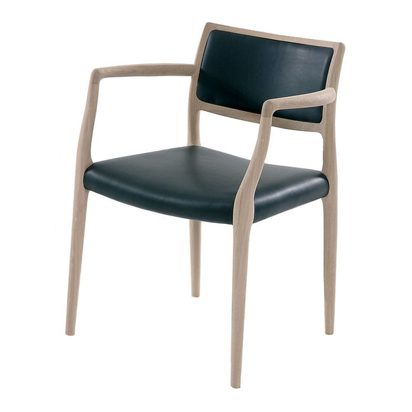 Black leather chair with light wood frame, featuring a sleek, modern design and minimalistic aesthetic.
