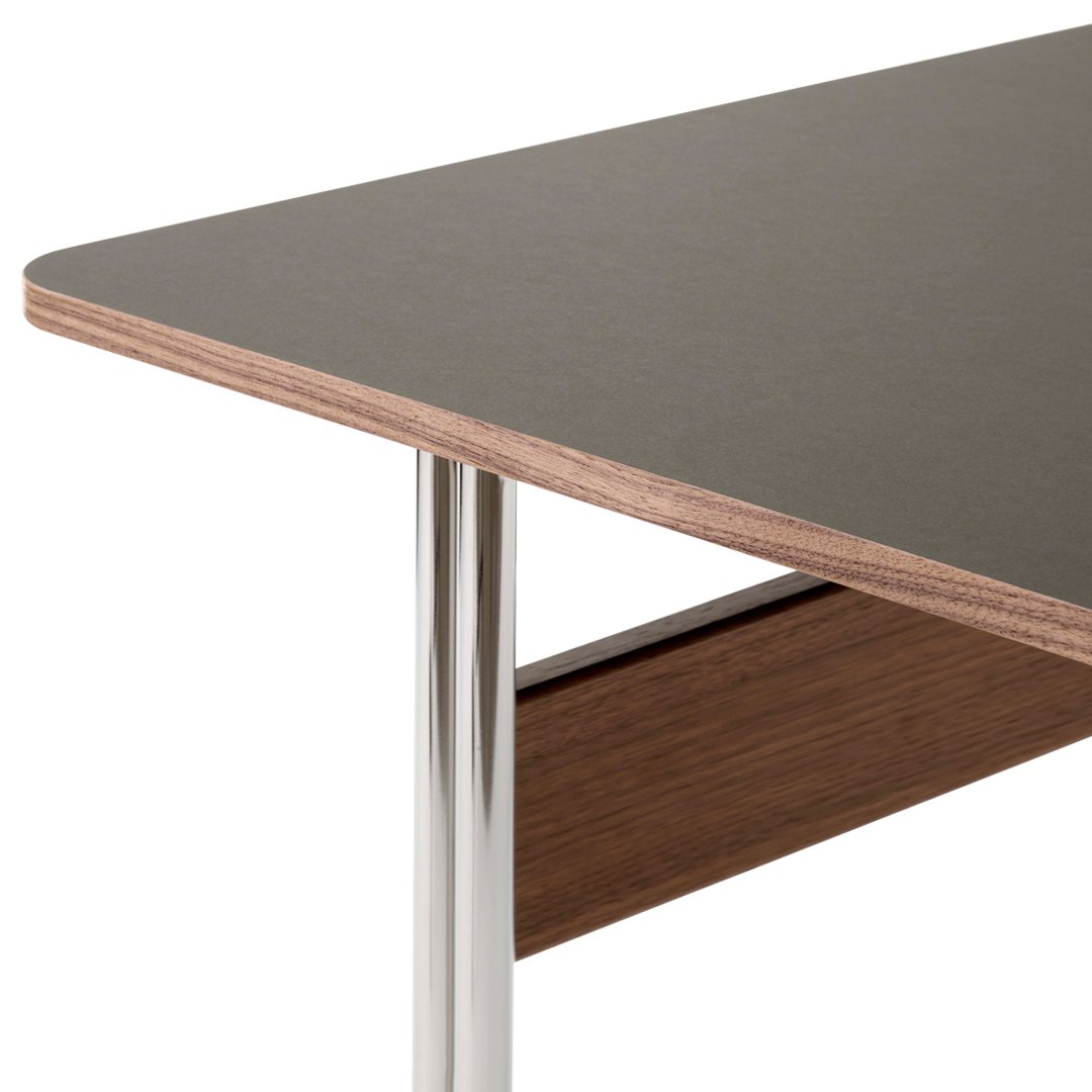 Pavilion AV16 Desk – Danish Design Store