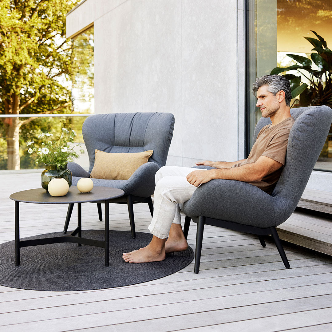 Serene Outdoor Lounge Chair