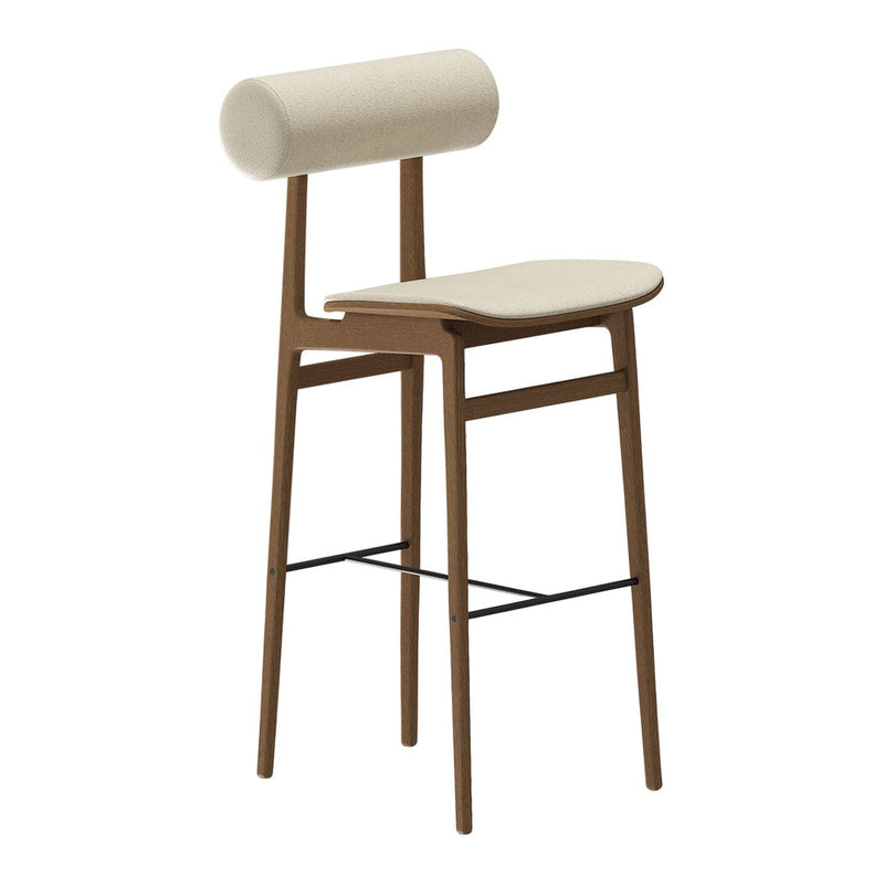 Minimalist bar stool in cream with a round backrest and wooden legs, featuring a sleek and modern design.