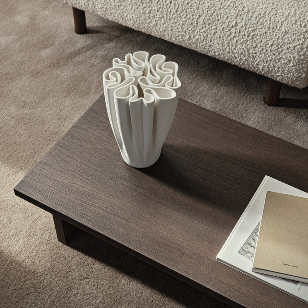 Kona Display Table