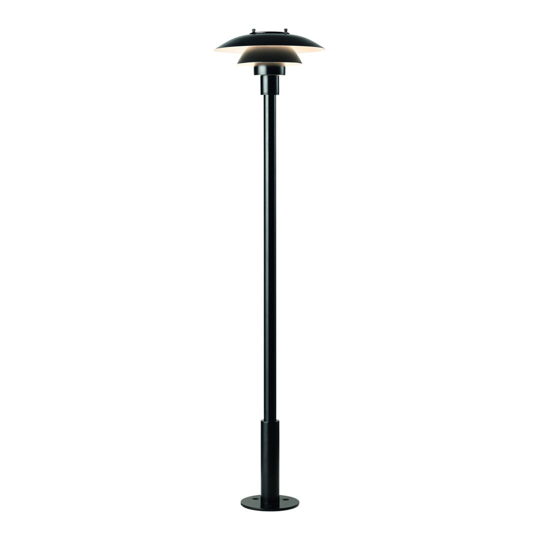 Black metal floor lamp with a sleek, minimalist design and a circular shade for a modern touch.