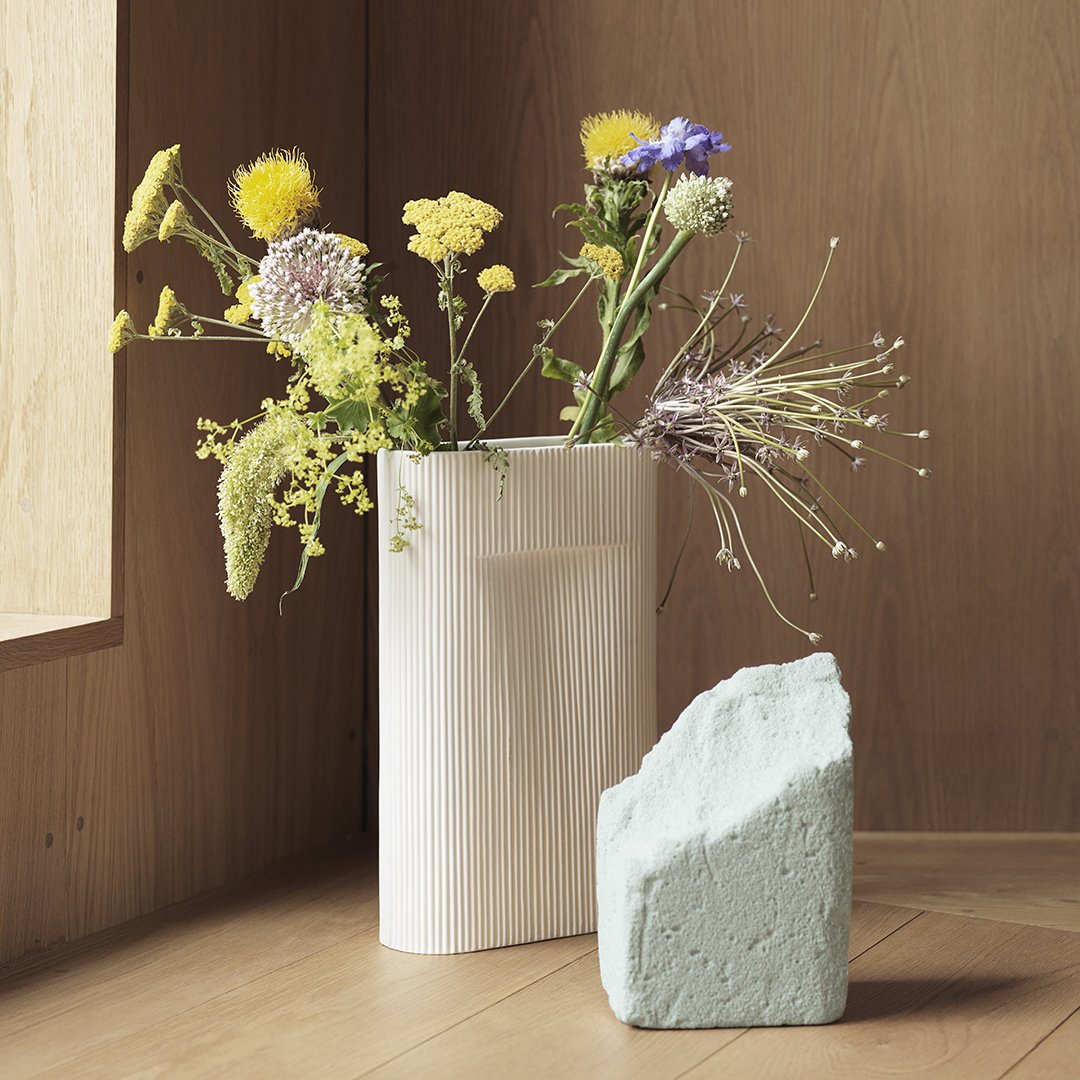 Muuto Ridge Vase, 48,5 cm, Off White