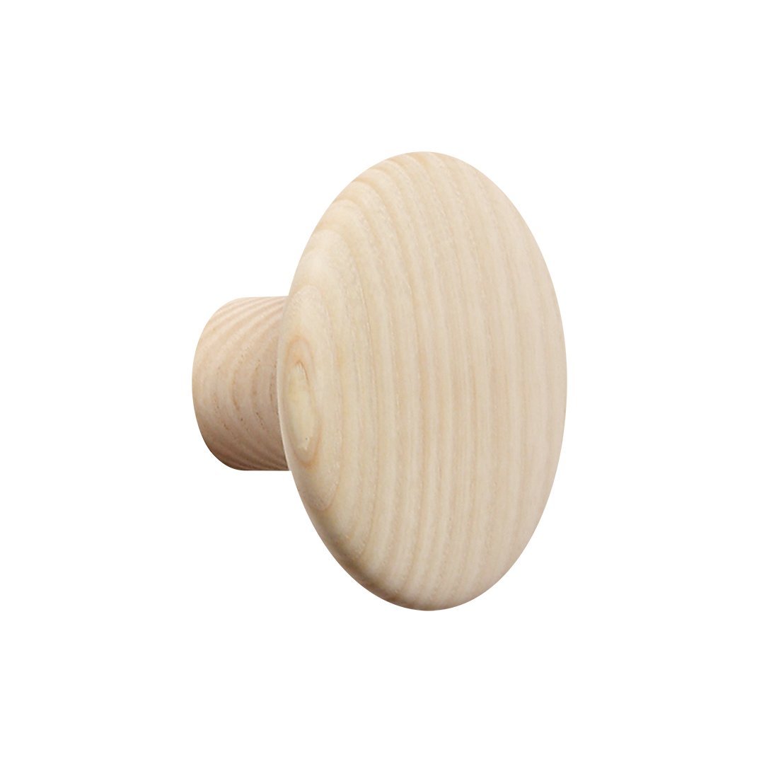 Natural wood knob in a light, smooth finish with a round, minimalistic design. Ideal for modern decor.